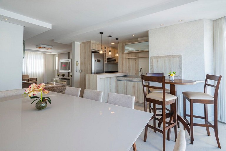 SLGR062 - 3 Suítes+2 Vagas em localização perfeita