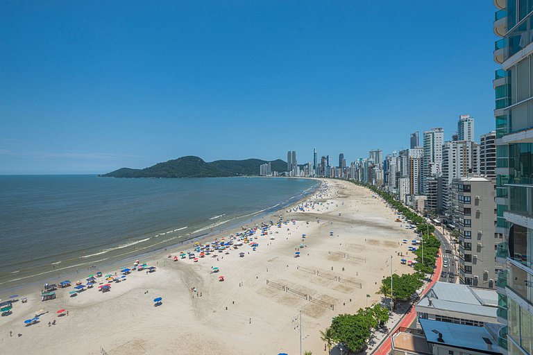 IPTZ160- Frente mar c/ vista incrível do 16º andar