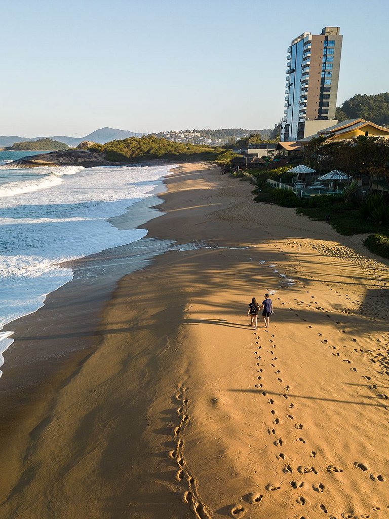 Suíte vista montanha no Blue Sea Hotel, lazer completo beira