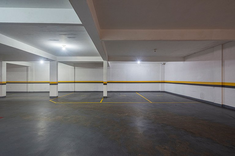 Conforto no centro com 3Q, 2 vagas e churrasqueira