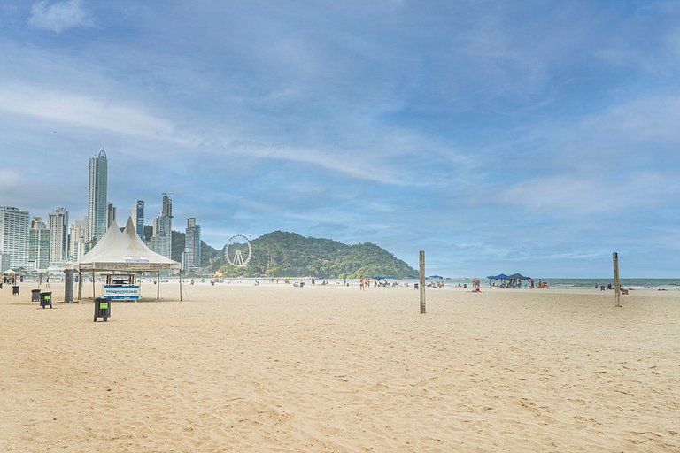 LSAL021- Top localização: conforto a 1min da areia