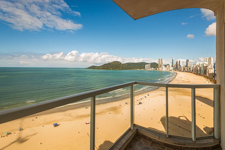 IPTZ170- Frente mar c/ vista incrível do 17º andar