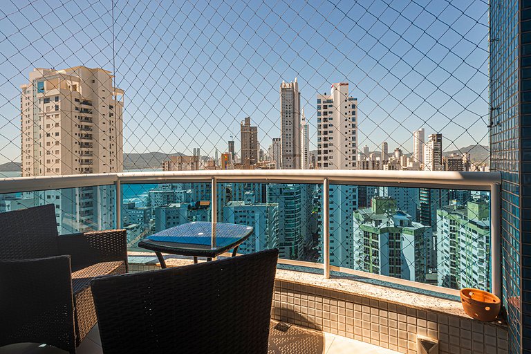 VMNT241-Luxo & Vista: 3 suítes no Edifício Vermont