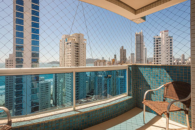 VMNT241-Luxo & Vista: 3 suítes no Edifício Vermont