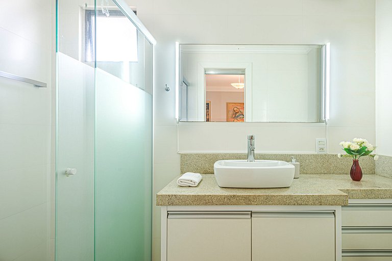 APVL202 - Encantadora vista mar com 3 quartos+3 WC