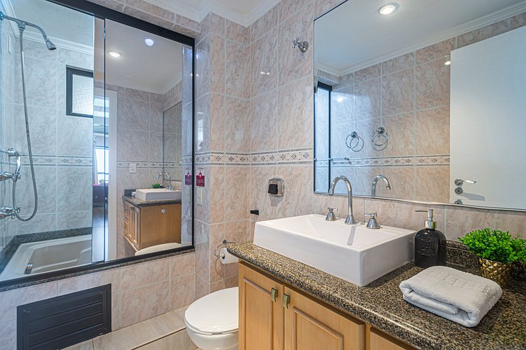 APVL202 - Encantadora vista mar com 3 quartos+3 WC