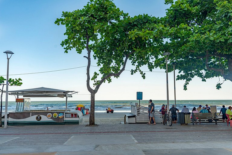 GRJA012- Apê na Atlântica com terraço privilegiado