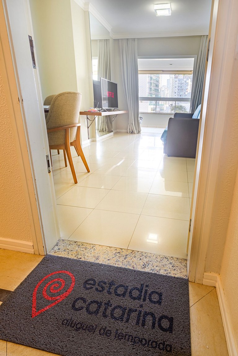 MRBQ022- Ap ao lado da Praia e Roda Gigante 2Q+2WC