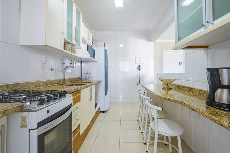 MRBQ022- Ap ao lado da Praia e Roda Gigante 2Q+2WC