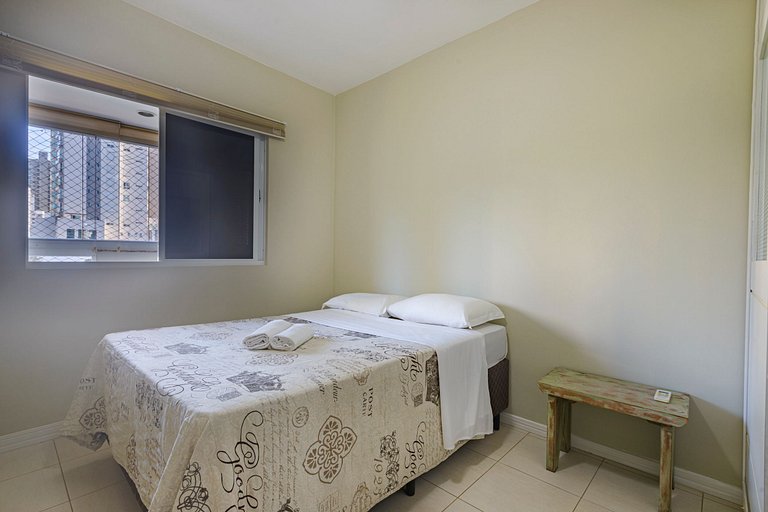 MRBQ022- Ap ao lado da Praia e Roda Gigante 2Q+2WC