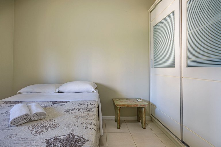 MRBQ022- Ap ao lado da Praia e Roda Gigante 2Q+2WC