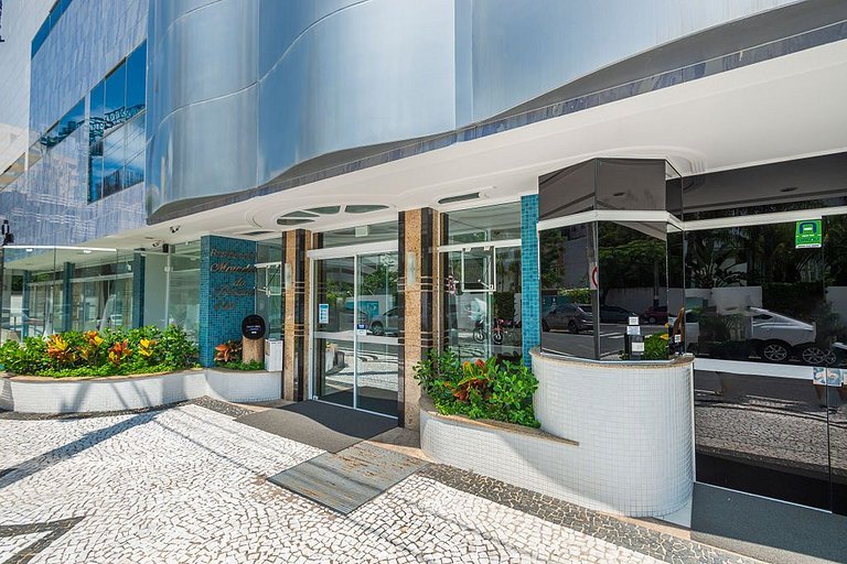 MRBQ022- Ap ao lado da Praia e Roda Gigante 2Q+2WC