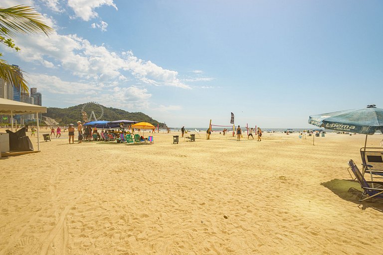 MRBQ022- Ap ao lado da Praia e Roda Gigante 2Q+2WC