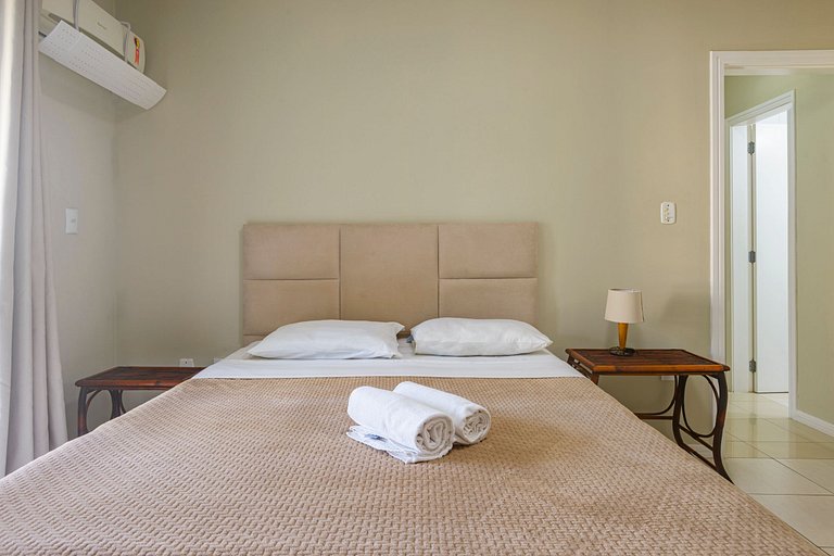 MRBQ022- Ap ao lado da Praia e Roda Gigante 2Q+2WC