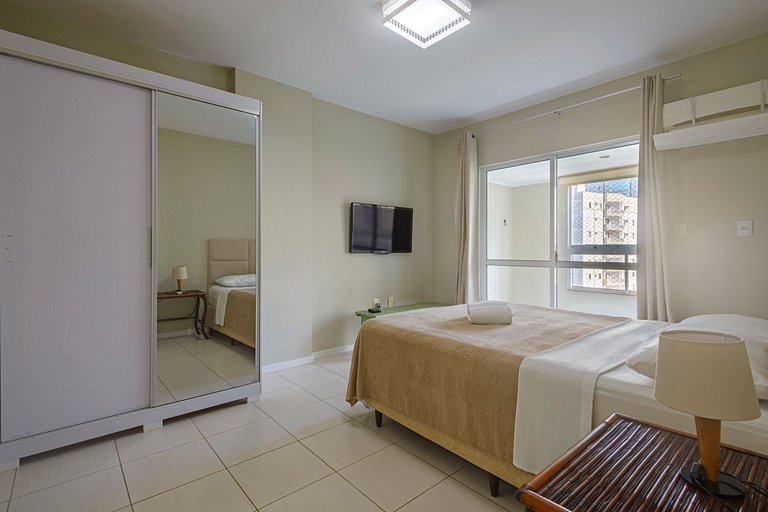 MRBQ022- Ap ao lado da Praia e Roda Gigante 2Q+2WC