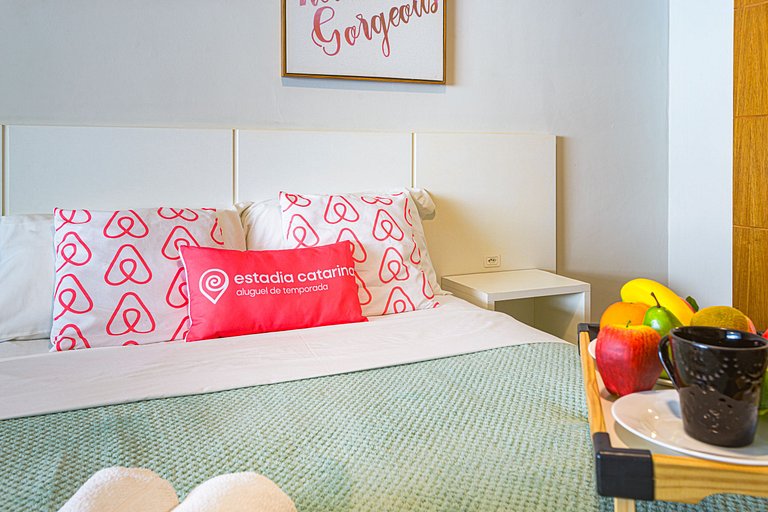 ITNC024- Apê com 4 quartos na Av. Atlântica de BC