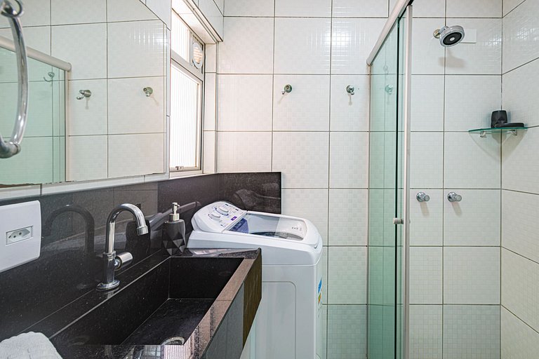 ITNC024- Apê com 4 quartos na Av. Atlântica de BC