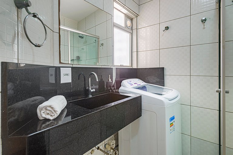 ITNC024- Apê com 4 quartos na Av. Atlântica de BC