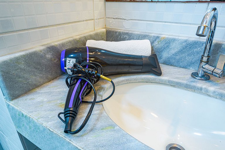 ITNC024- Apê com 4 quartos na Av. Atlântica de BC