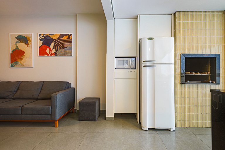 ITNC024- Apê com 4 quartos na Av. Atlântica de BC