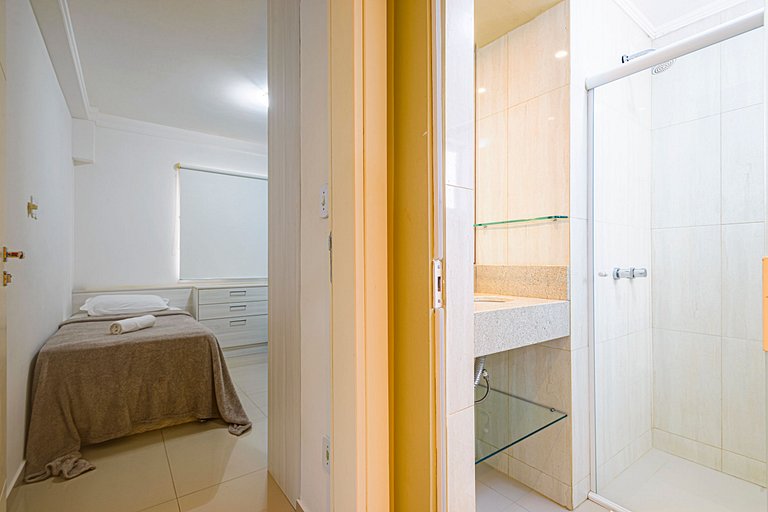 ITNC103 - Av Atlântica! Amplo apê c/ 3 quartos+3WC