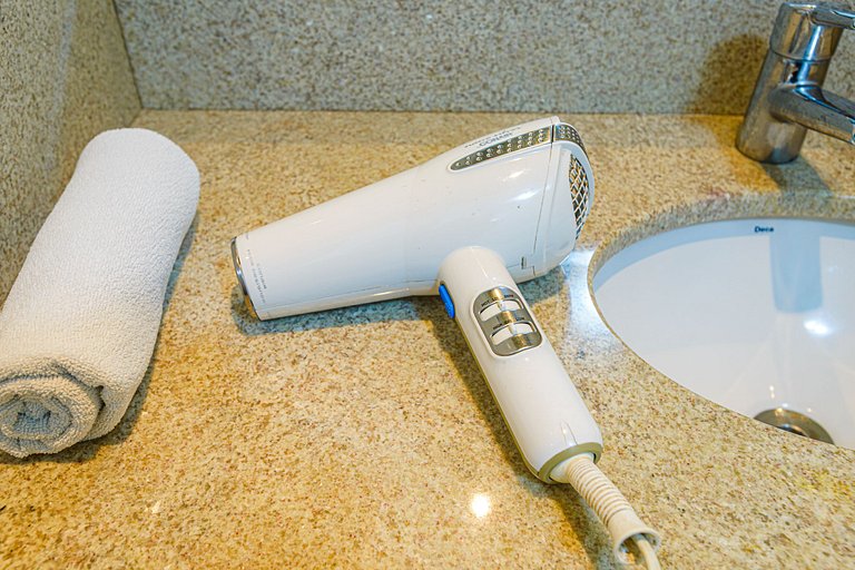 ITNC103 - Av Atlântica! Amplo apê c/ 3 quartos+3WC