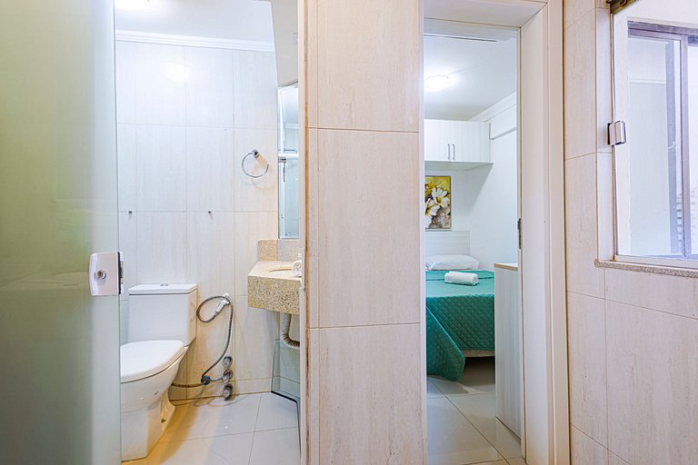 ITNC103 - Av Atlântica! Amplo apê c/ 3 quartos+3WC