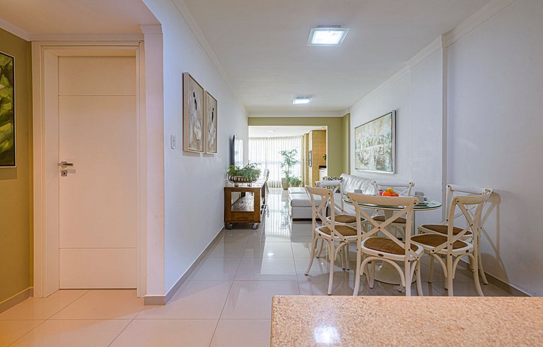 ITNC103 - Av Atlântica! Amplo apê c/ 3 quartos+3WC