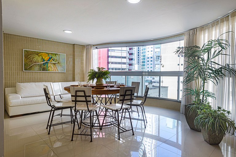 ITNC103 - Av Atlântica! Amplo apê c/ 3 quartos+3WC