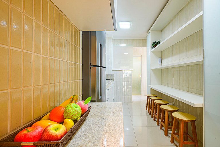 ITNC103 - Av Atlântica! Amplo apê c/ 3 quartos+3WC