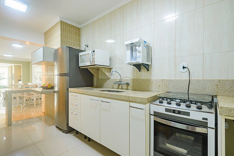 ITNC103 - Av Atlântica! Amplo apê c/ 3 quartos+3WC