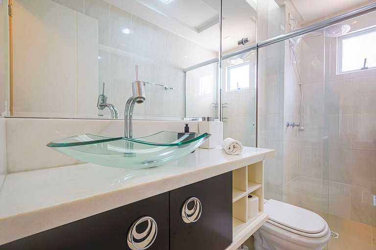 GDTW084 -Conforto no centro c/ 2Q + 2WC + 2 vagas