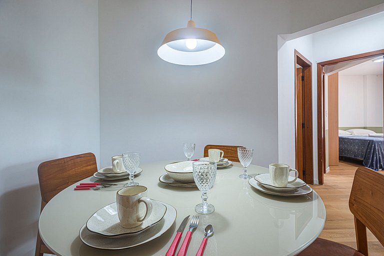 DTTM041 Recém reformado c/ 2Q+2WC no coração de BC