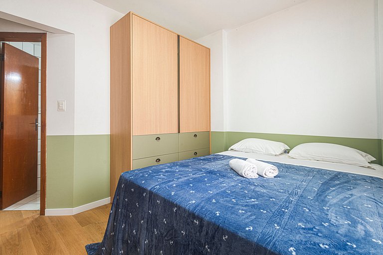 DTTM041 Recém reformado c/ 2Q+2WC no coração de BC