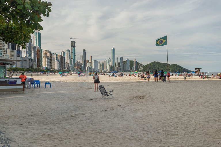 DTTM041 Recém reformado c/ 2Q+2WC no coração de BC