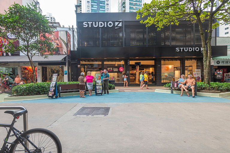 DTTM041 Recém reformado c/ 2Q+2WC no coração de BC