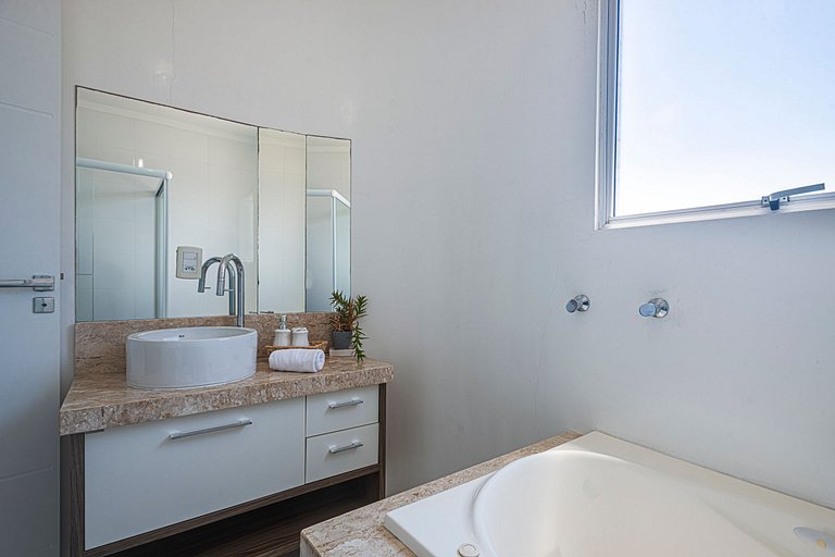 BLOC281- 3 Suítes c/ Lazer + Vista Incrível do 28º