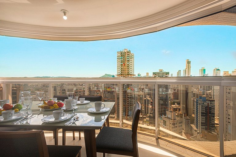 BLOC281- 3 Suítes c/ Lazer + Vista Incrível do 28º