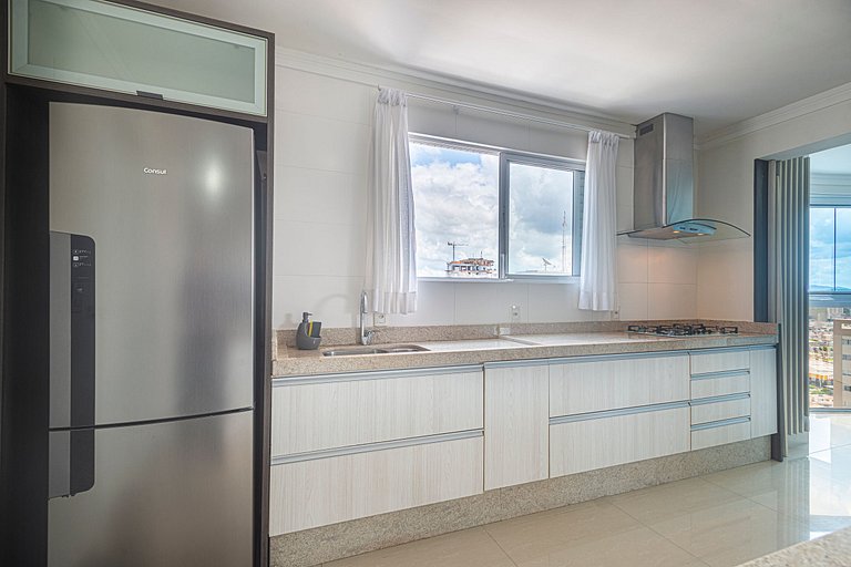 BLOC281- 3 Suítes c/ Lazer + Vista Incrível do 28º