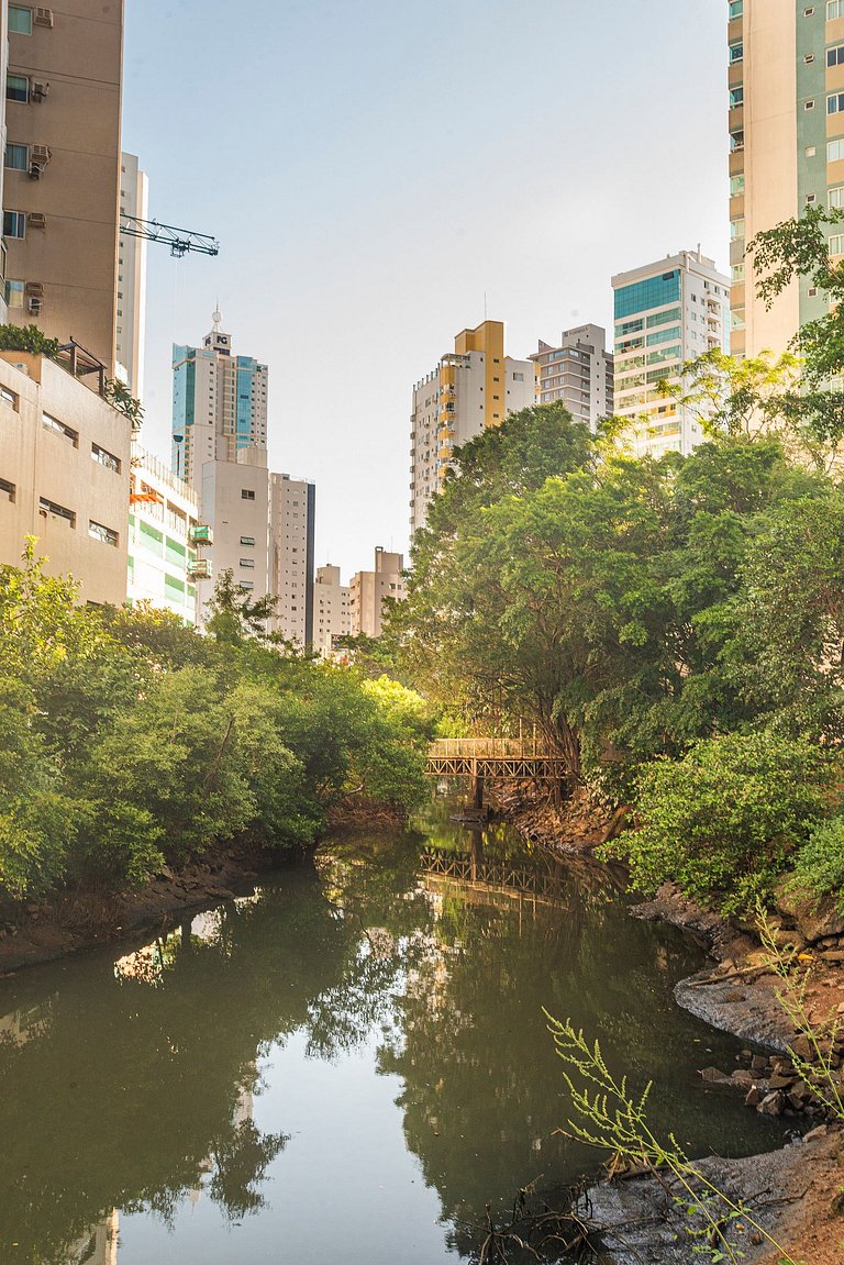 MRNS061 Conforto ao lado Roda Gigante | 3Q+2 vagas