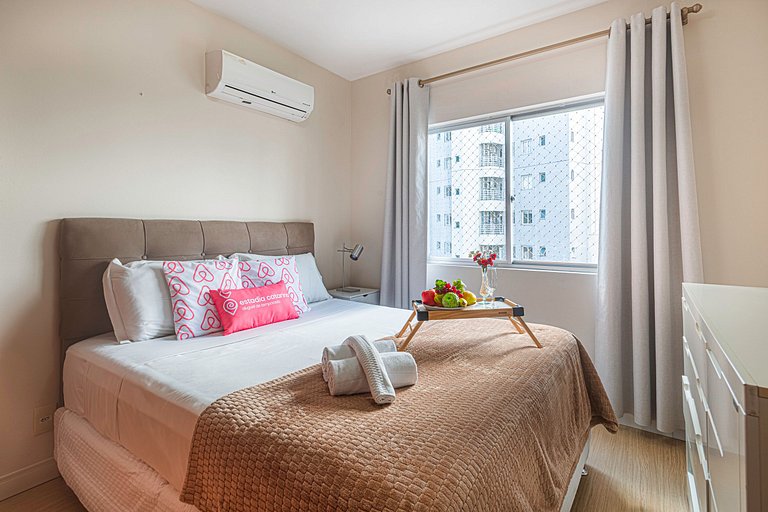 MCGL065 Localização ideal ao lado da praia com 2Q