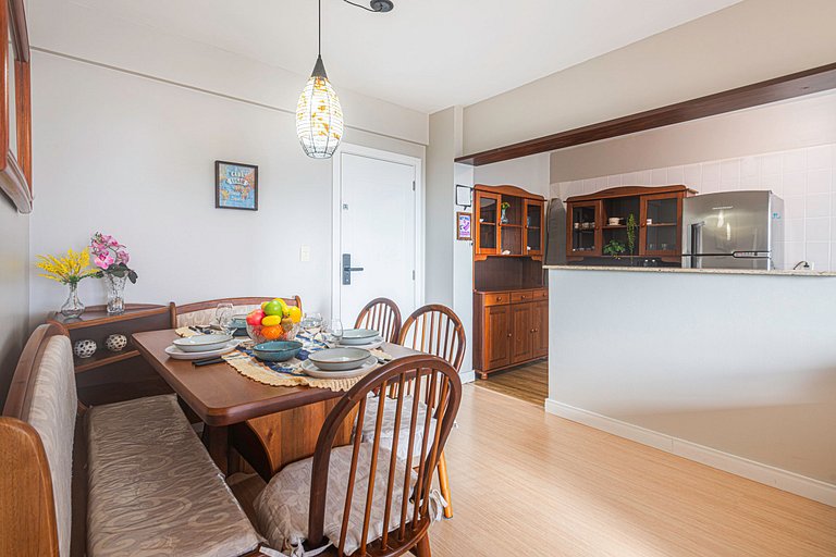 MCGL065 Localização ideal ao lado da praia com 2Q