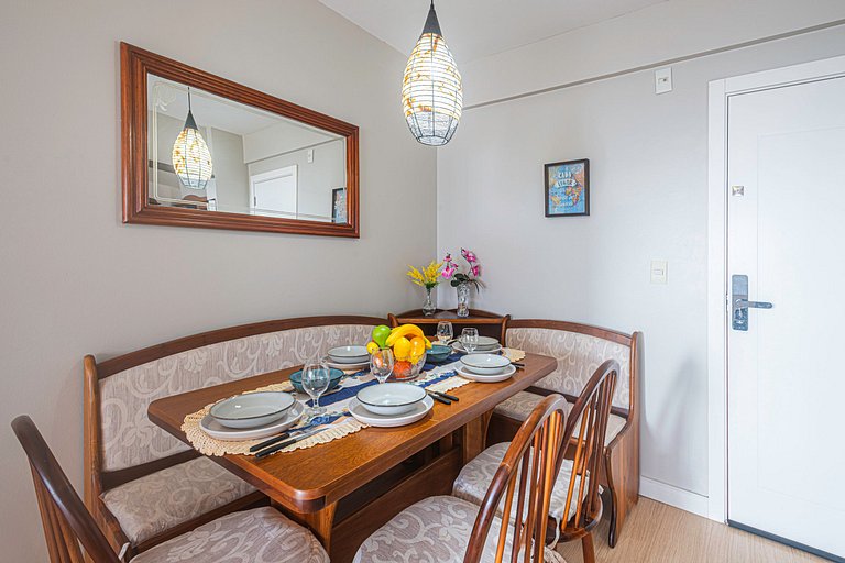 MCGL065 Localização ideal ao lado da praia com 2Q