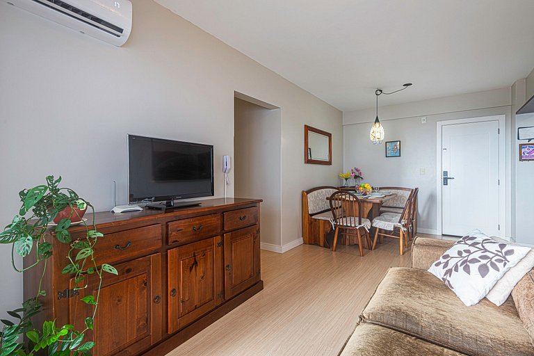 MCGL065 Localização ideal ao lado da praia com 2Q