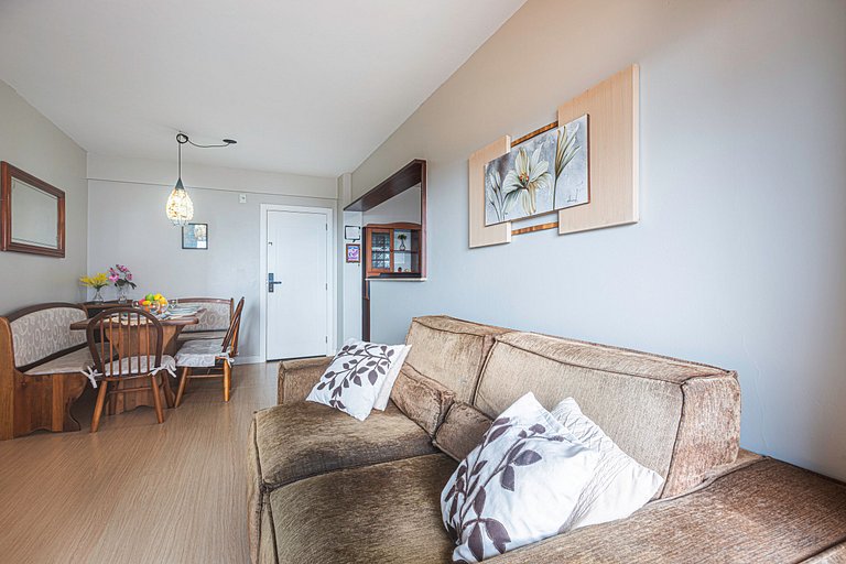 MCGL065 Localização ideal ao lado da praia com 2Q