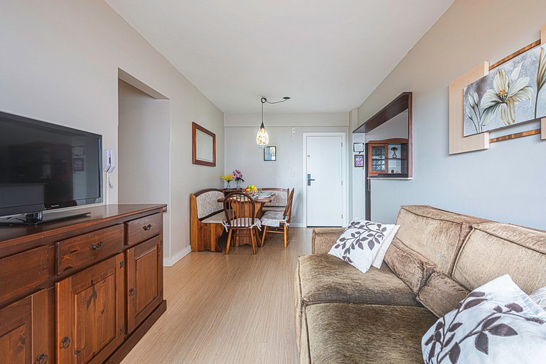 MCGL065 Localização ideal ao lado da praia com 2Q