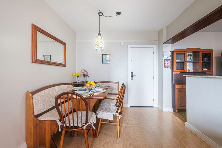 MCGL065 Localização ideal ao lado da praia com 2Q