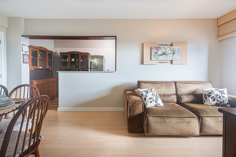 MCGL065 Localização ideal ao lado da praia com 2Q