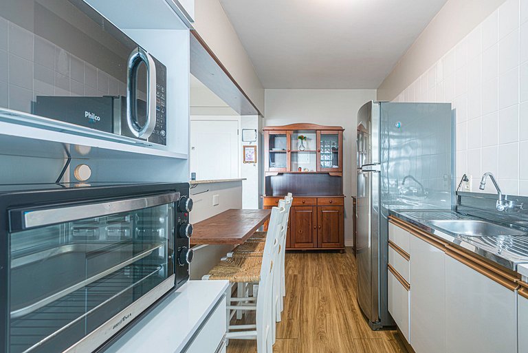 MCGL065 Localização ideal ao lado da praia com 2Q