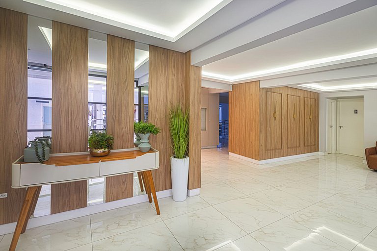 MCGL065 Localização ideal ao lado da praia com 2Q